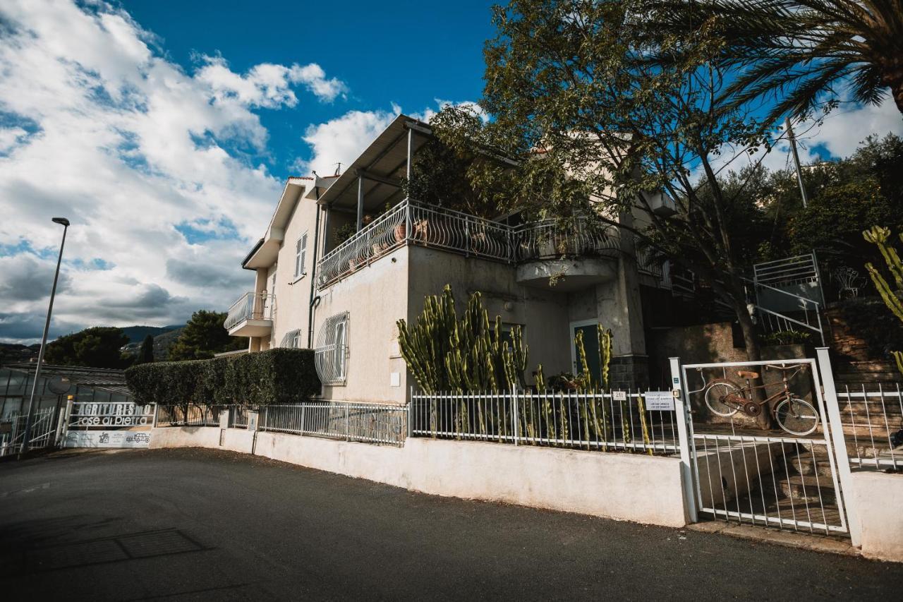 Agriturismo Rose Di Pietra Pietra Ligure Eksteriør billede